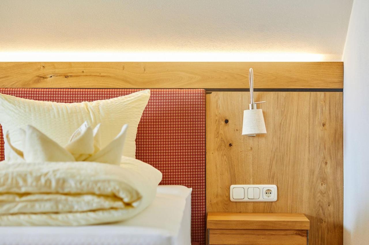 Appartement Traumblick Mit Indoorpool Und Privater Sauna Bad Goisern Bagian luar foto